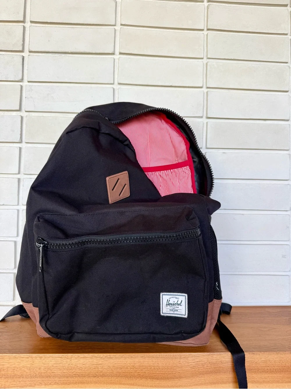Herschel Heritage Backpack Black Tan * 24L * Signature Diamond